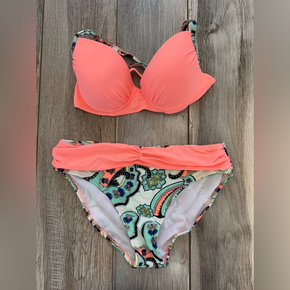 Astylish Women Two Piece Bikini‎ Swimsuit Padded with adjustable straps size MED - Picture 4 of 10